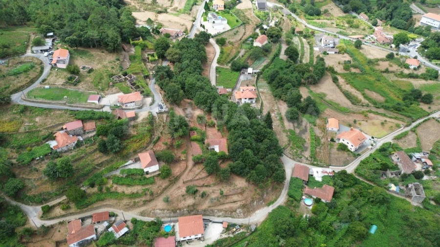 Moradia T3 para Venda em Covas Foto 1