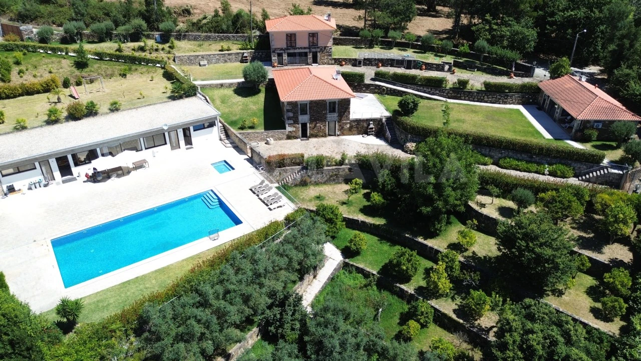 Quinta T12 para Venda em Vilar de Mouros Foto 7