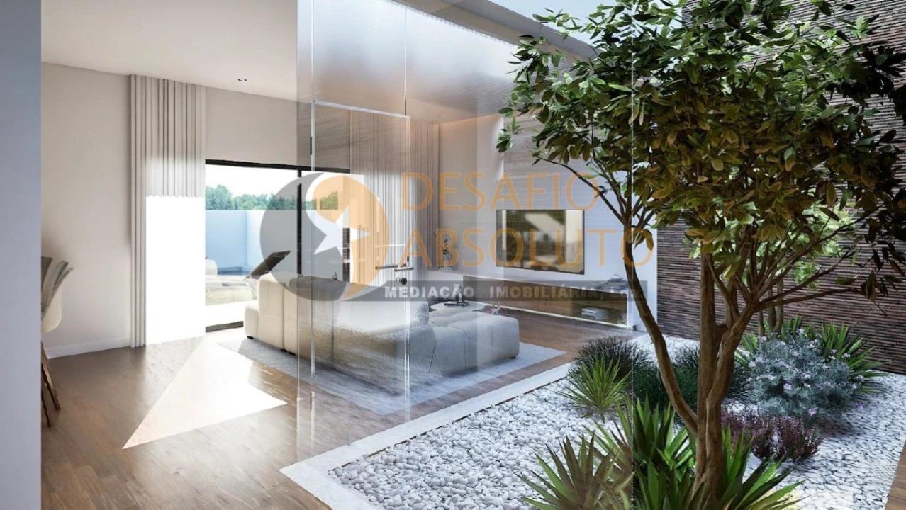 Moradia T4 para Venda em Fernao Ferro Foto 2