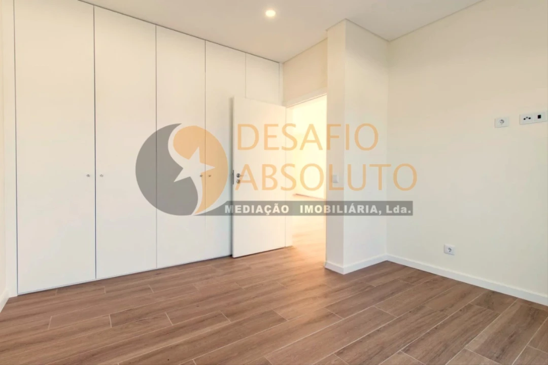 Moradia T3 para Venda em Fernao Ferro Foto 5