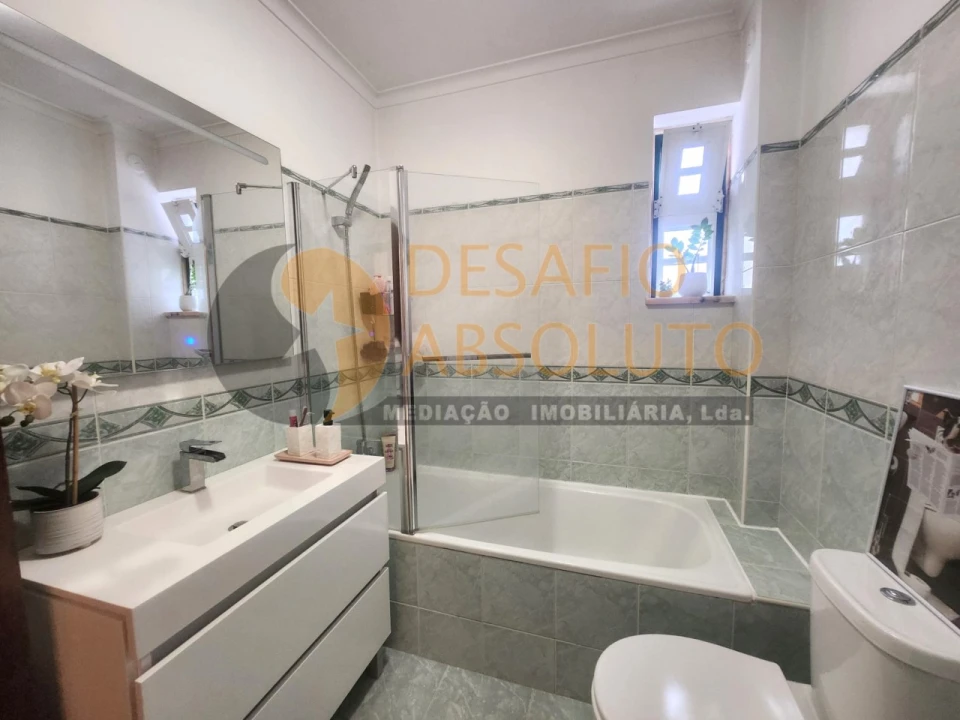 Apartamento T2 para Venda em Quinta do Conde Foto 22