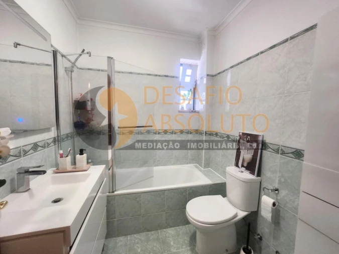 Apartamento T2 para Venda em Quinta do Conde Foto 21