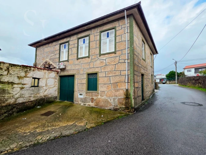 Moradia T3 para Venda em Rebordosa Foto 1