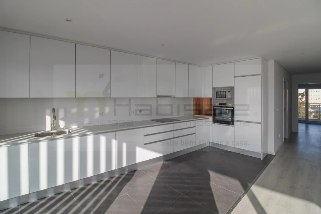 Apartamento T2 para Venda em Corroios Foto 5