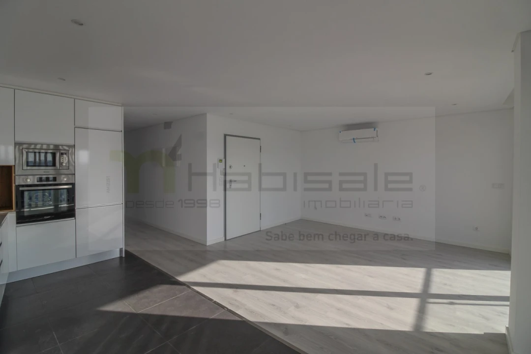 Apartamento T2 para Venda em Corroios Foto 8