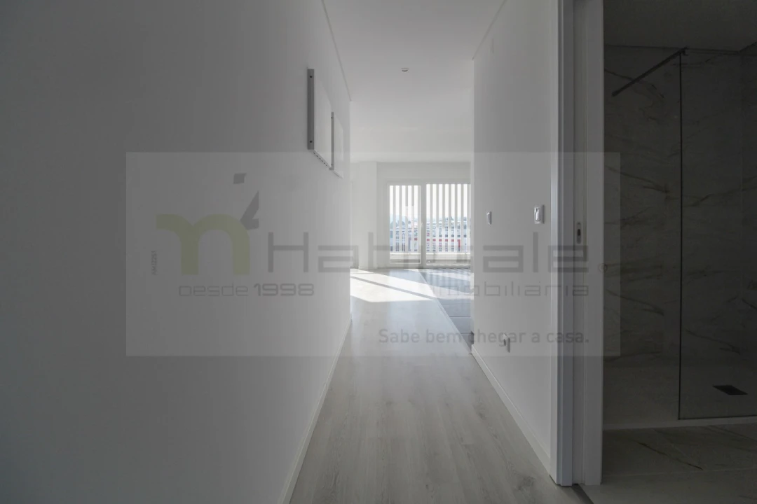 Apartamento T2 para Venda em Corroios Foto 14