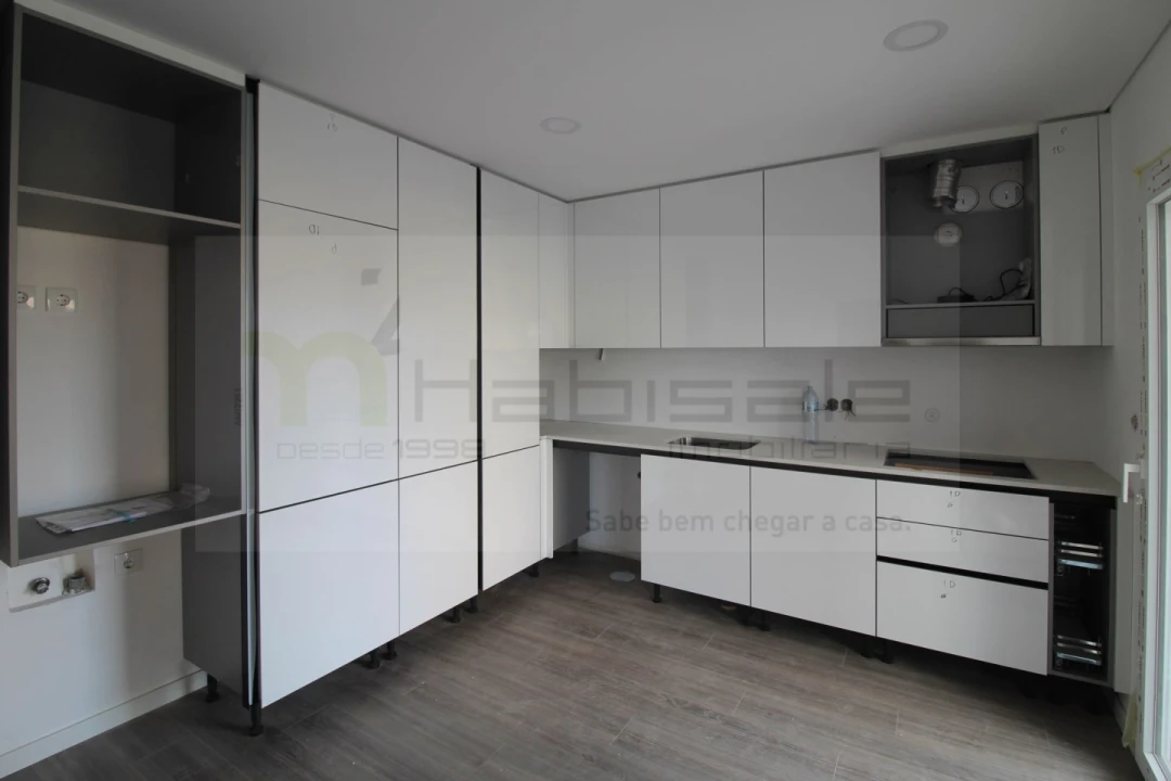 Apartamento T2 para Venda em Corroios Foto 5