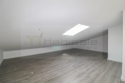 Apartamento T2 para Venda em Corroios