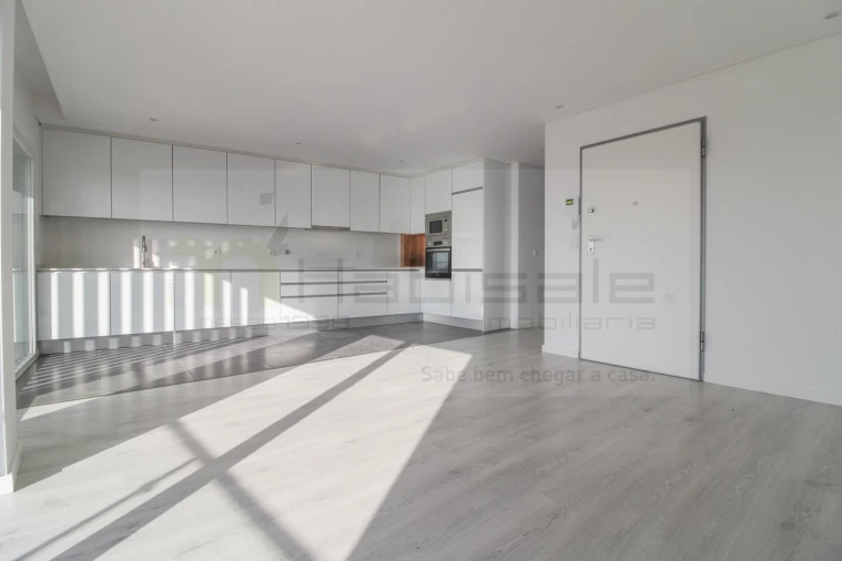 Apartamento T2 para Venda em Corroios Foto 4