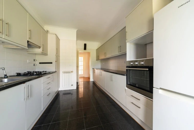 Apartamento T2 para Venda em Santa Maria e São Miguel, São Martinho, São Pedro Penaferrim Foto 12