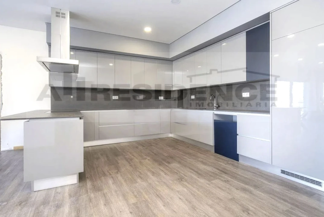Apartamento T2 para Venda em Albufeira e Olhos de Água Foto 40