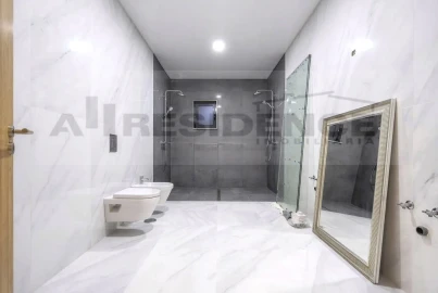 Apartamento T2 para Venda em Albufeira e Olhos de Água