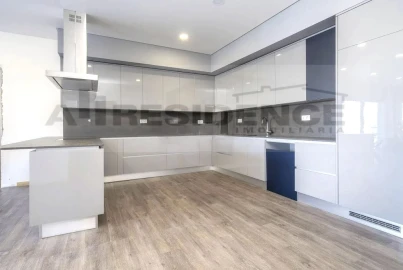 Apartamento T2 para Venda em Albufeira e Olhos de Água