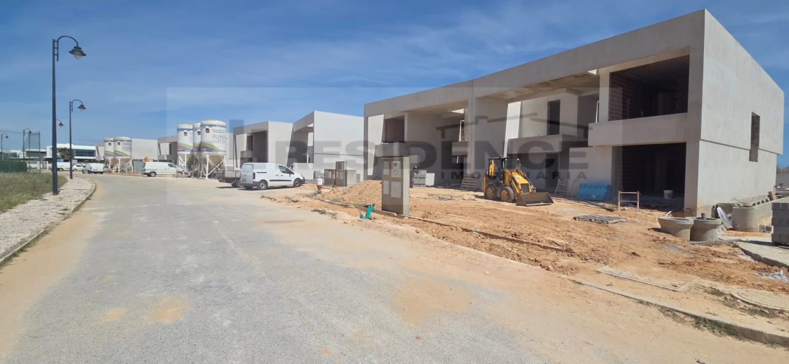 Moradia T4 para Venda em Lagos (São Sebastião e Santa Maria) Foto 47