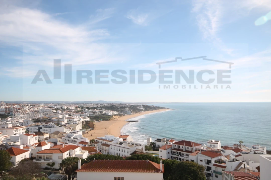 Apartamento T4 para Venda em Albufeira e Olhos de Água Foto 1