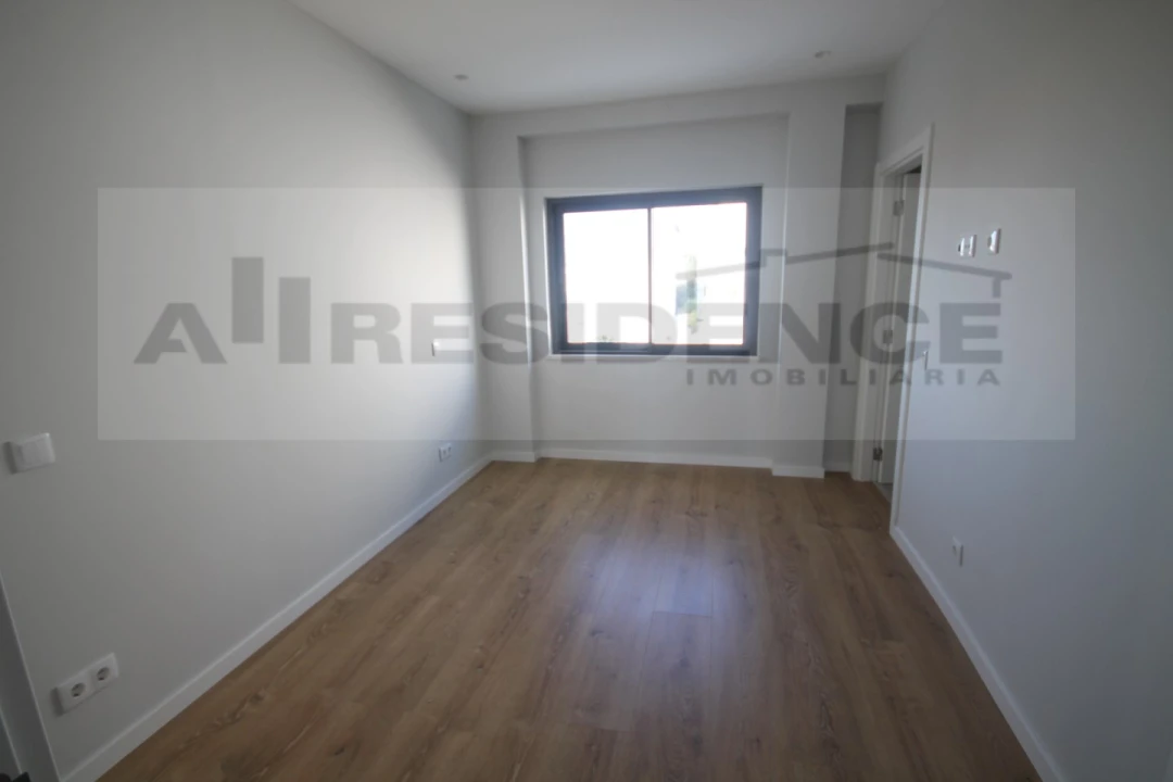 Apartamento T4 para Venda em Albufeira e Olhos de Água Foto 27