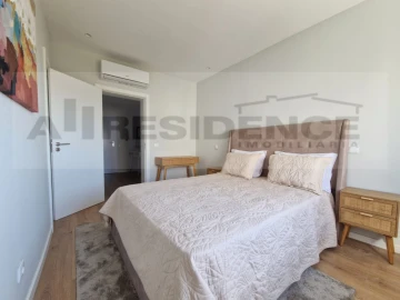 Apartamento T4 para Venda em Albufeira e Olhos de Água