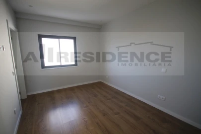 Apartamento T4 para Venda em Albufeira e Olhos de Água