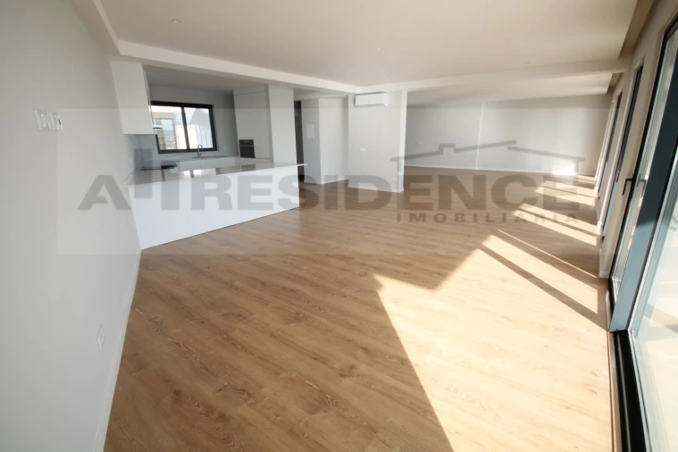 Apartamento T4 para Venda em Albufeira e Olhos de Água Foto 15