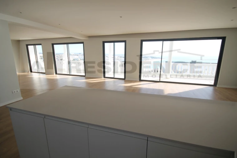 Apartamento T4 para Venda em Albufeira e Olhos de Água Foto 17