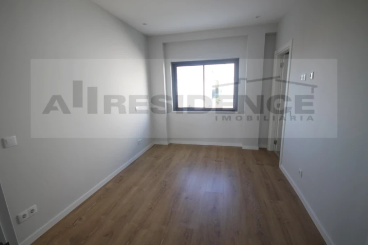 Apartamento T4 para Venda em Albufeira e Olhos de Água Foto 27