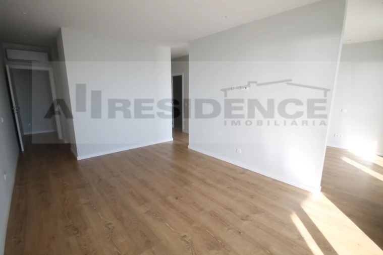 Apartamento T4 para Venda em Albufeira e Olhos de Água Foto 33