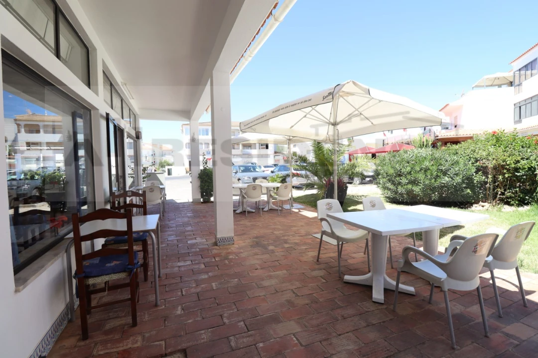 Negócio para Venda em Albufeira e Olhos de Água Foto 1