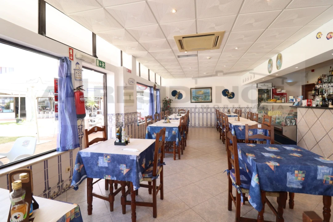 Negócio para Venda em Albufeira e Olhos de Água Foto 3