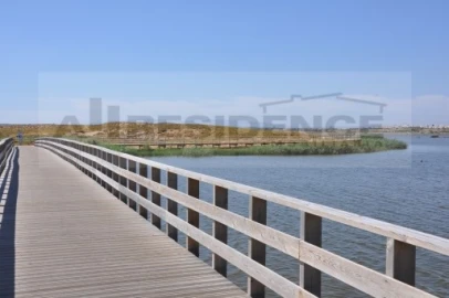 Moradia T5 para Venda em Albufeira e Olhos de Água