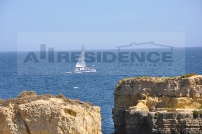 Moradia T5 para Venda em Albufeira e Olhos de Água