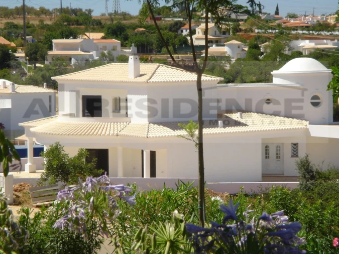 Moradia T3 para Venda em Albufeira e Olhos de Água Foto 5