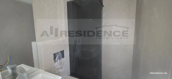 Apartamento T3 para Venda em Albufeira e Olhos de Água