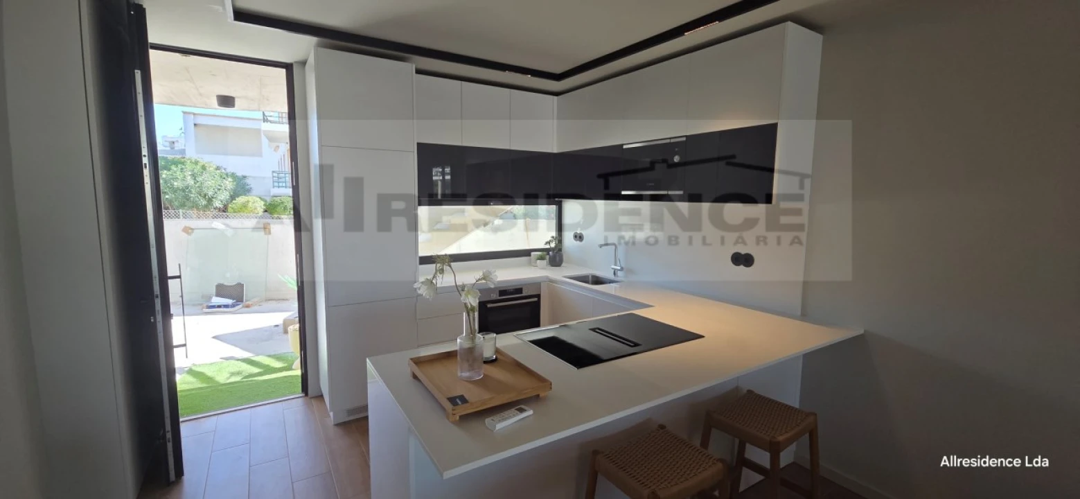 Apartamento T2 para Venda em Albufeira e Olhos de Água Foto 2