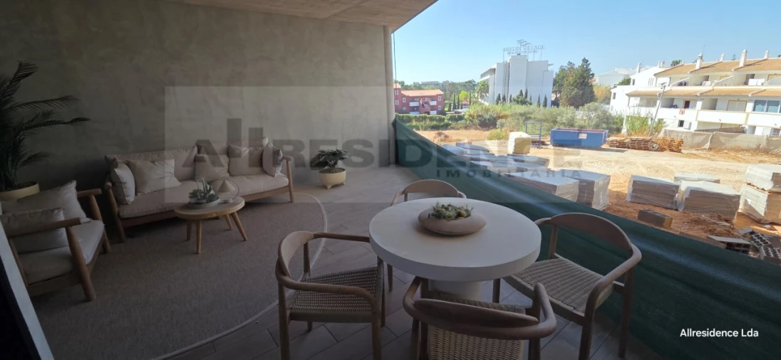 Apartamento T2 para Venda em Albufeira e Olhos de Água Foto 24