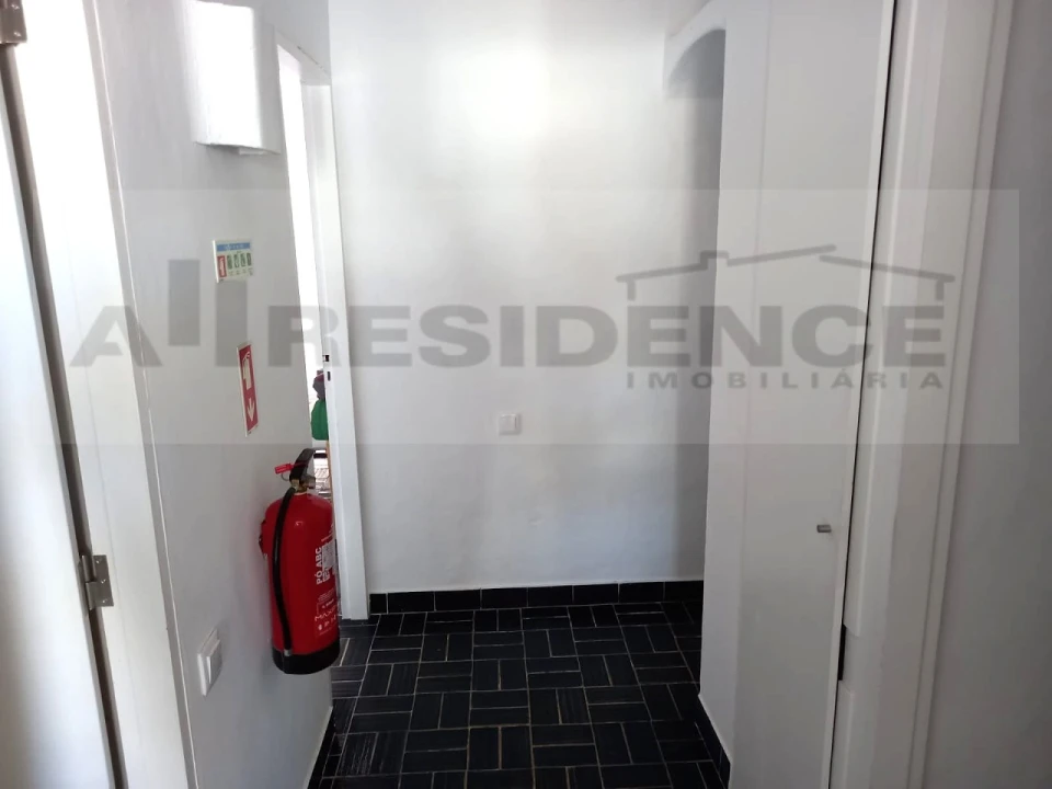 Apartamento T1 para Venda em Albufeira e Olhos de Água Foto 22