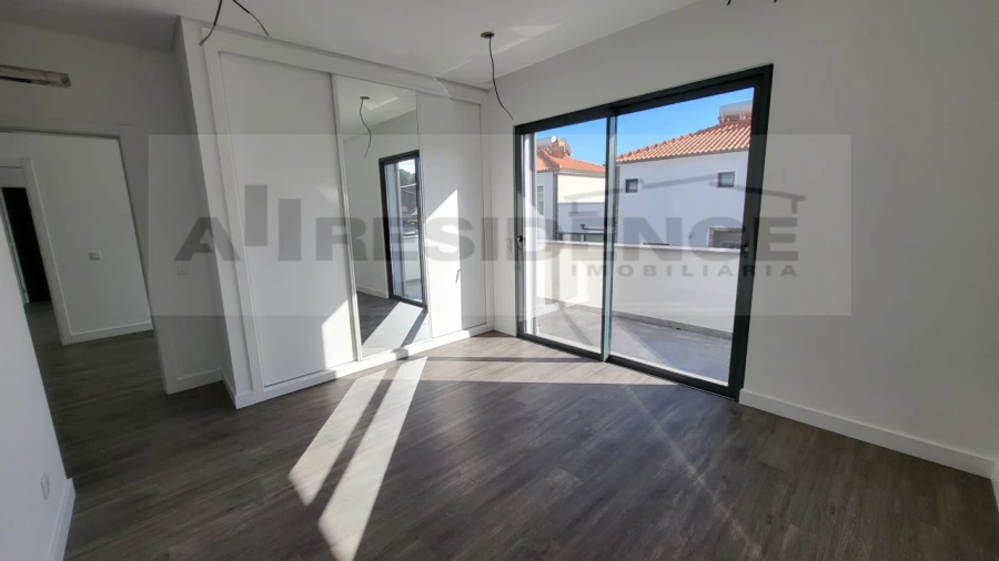 Moradia T3 para Venda em Albufeira e Olhos de Água Foto 35