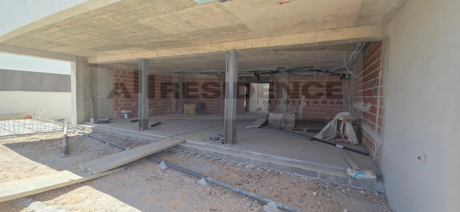 Moradia T4 para Venda em Lagos (São Sebastião e Santa Maria) Foto 38