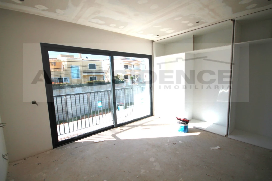 Moradia T3 para Venda em Alcantarilha e Pêra Foto 14