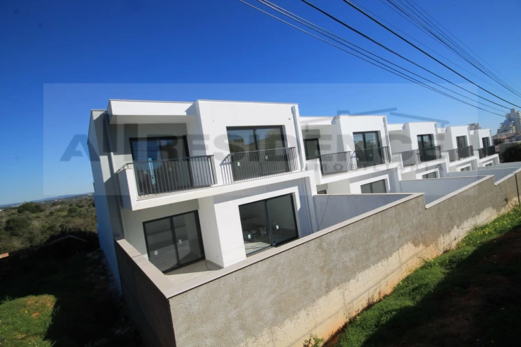 Moradia T3 para Venda em Alcantarilha e Pêra Foto 2