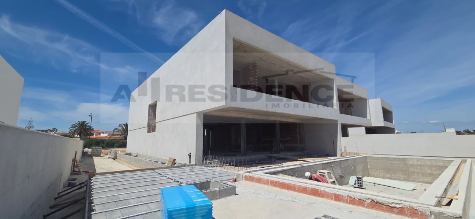 Moradia T4 para Venda em Lagos (São Sebastião e Santa Maria) Foto 34