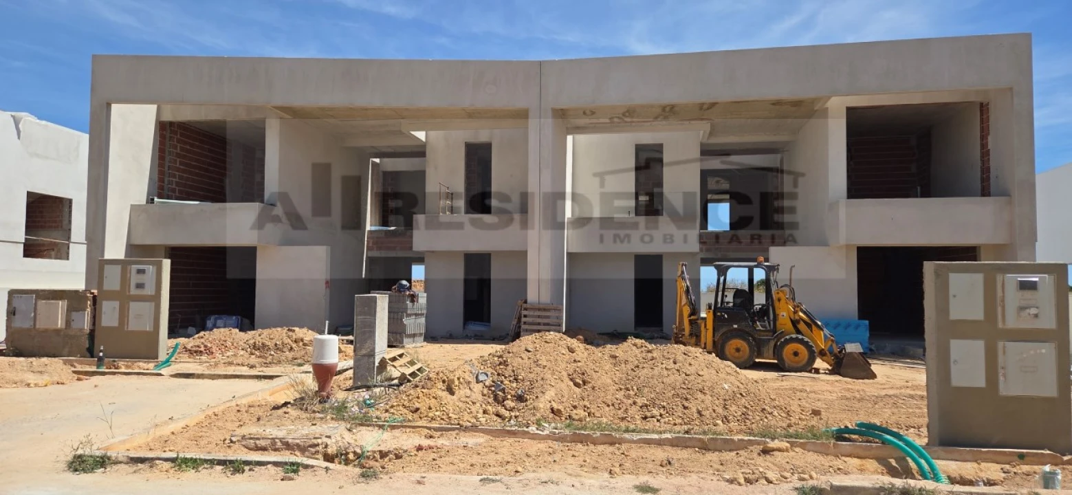Moradia T4 para Venda em Lagos (São Sebastião e Santa Maria) Foto 35