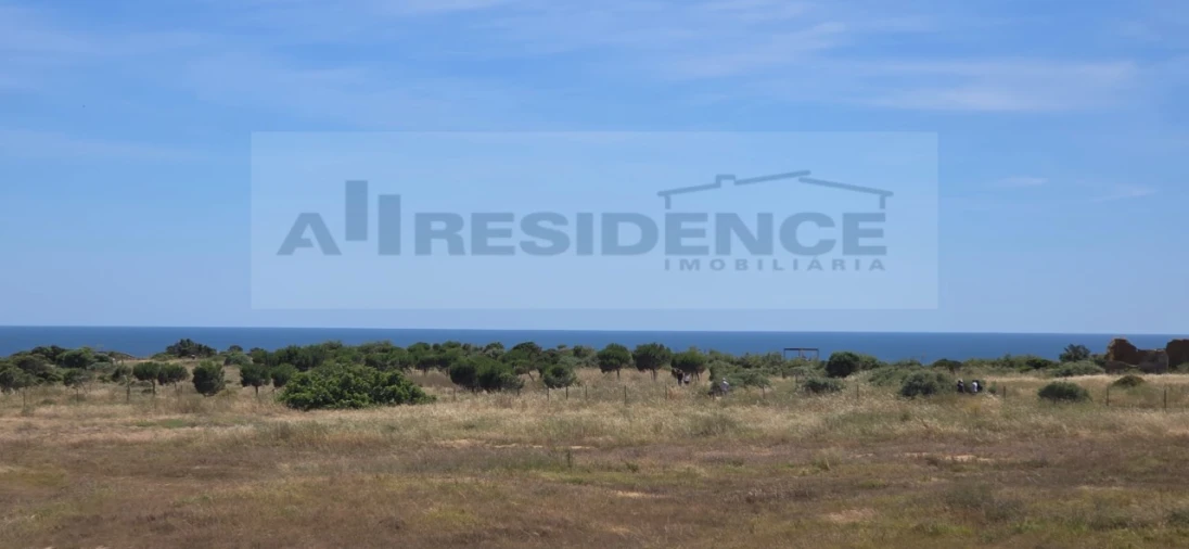 Moradia T4 para Venda em Lagos (São Sebastião e Santa Maria) Foto 44