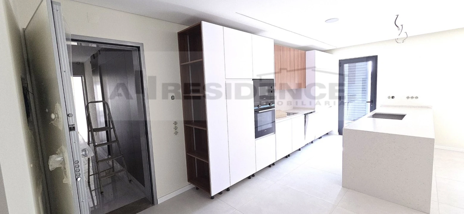 Apartamento T2 para Venda em Loule (São Sebastião) Foto 35