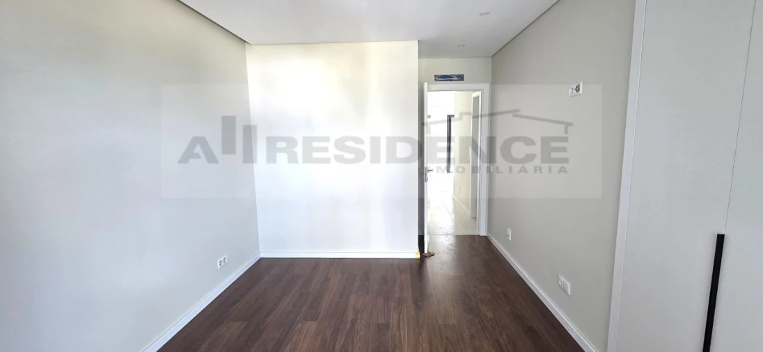 Apartamento T2 para Venda em Loule (São Sebastião) Foto 24