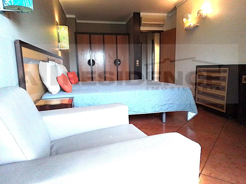 Apartamento T2 para Venda em Albufeira e Olhos de Água Foto 2