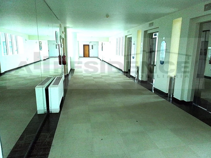 Apartamento T2 para Venda em Albufeira e Olhos de Água Foto 51