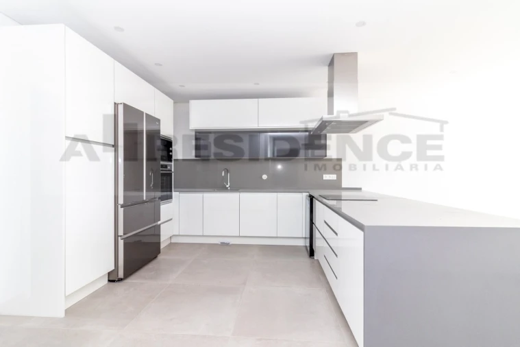 Apartamento T3 para Venda em Loule (São Sebastião) Foto 7