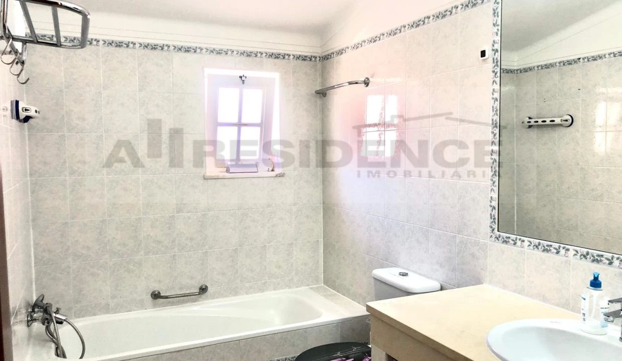 Apartamento T2 para Venda em Albufeira e Olhos de Água Foto 23
