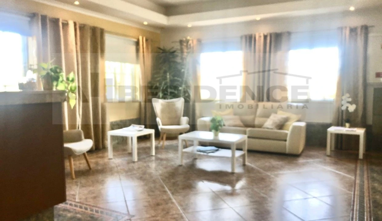 Apartamento T2 para Venda em Albufeira e Olhos de Água Foto 36