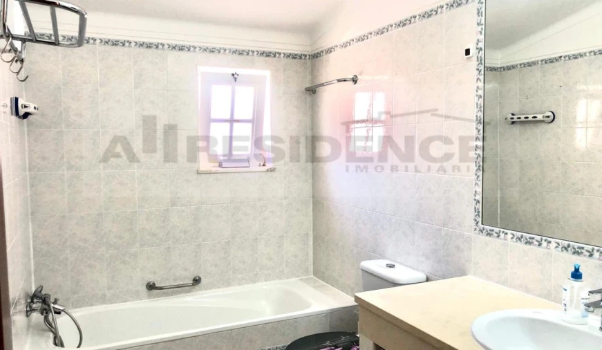 Apartamento T2 para Venda em Albufeira e Olhos de Água Foto 23